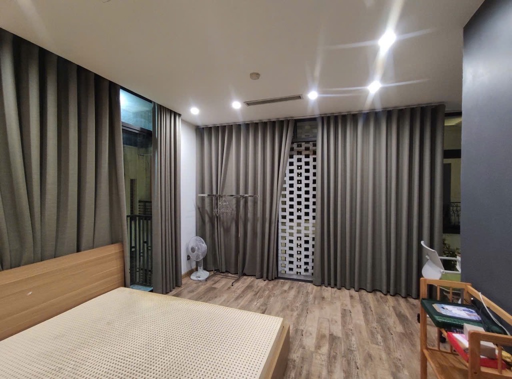 BÁN NHÀ PHÂN LÔ - NGUYỄN CHÍ THANH 105m² 6 TẦNG, MẶT TIỀN 5m, Ô TÔ, TM, KD  - GIÁ 27.8 tỷ